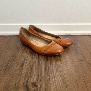 Born ballet flats size 8.5 wide